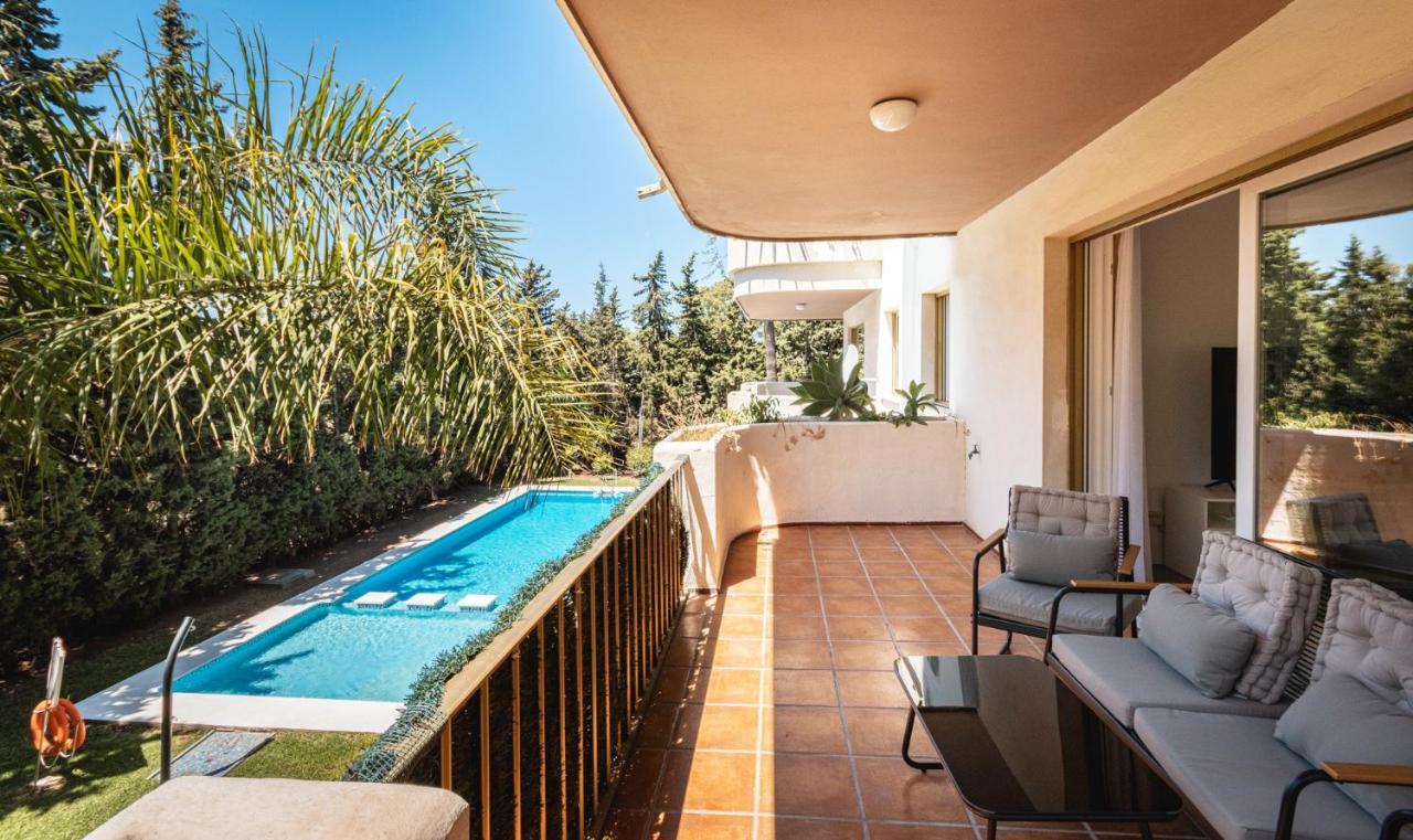 Apartment Puerto Banus Marbella Exterior photo